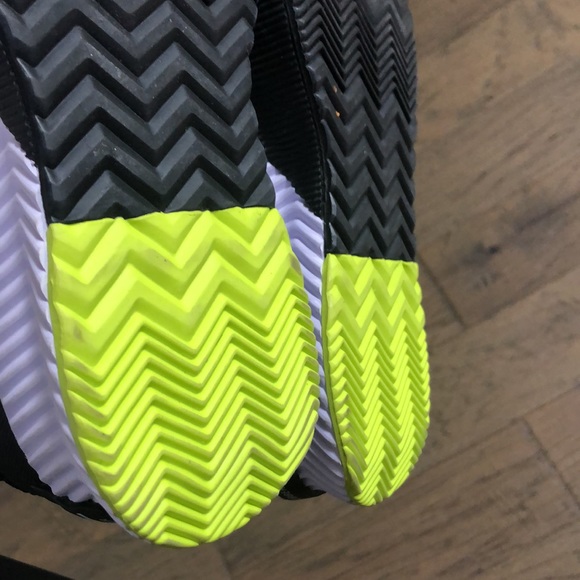 Sorel Out N About Puffy black zip shoes Sz 5 New with Tags - Picture 8 of 10